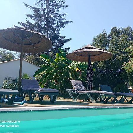 Mas Des Vignes Piscine Chauffee Le Champ-Saint-Pere Exterior foto